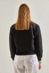 Kadın Kapişonlu Baskılı Üç İplik Crop Sweatshirt