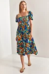 Kadın Kare Yaka Gipeli Multi Desenli Kloş Elbise